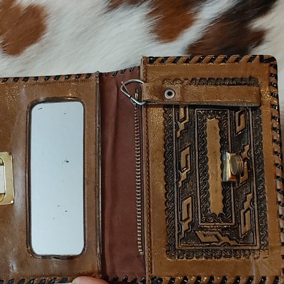 Vintage Mexico Tooled Leather Wallet - Picture 4 of 10